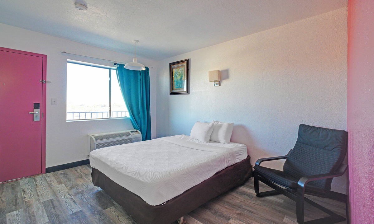 Lordsburg Hotel | Motel 10