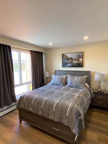 Cookstown Hotel | Motel 400 & Suites