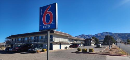 Alamogordo Hotel | Motel 6-Alamogordo, NM