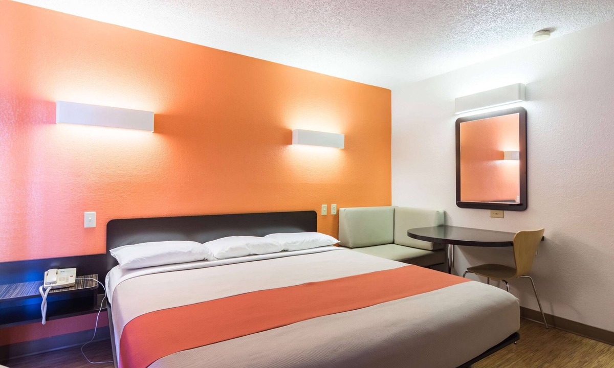 Caddo Valley Hotel | Motel 6 Arkadelphia, AR