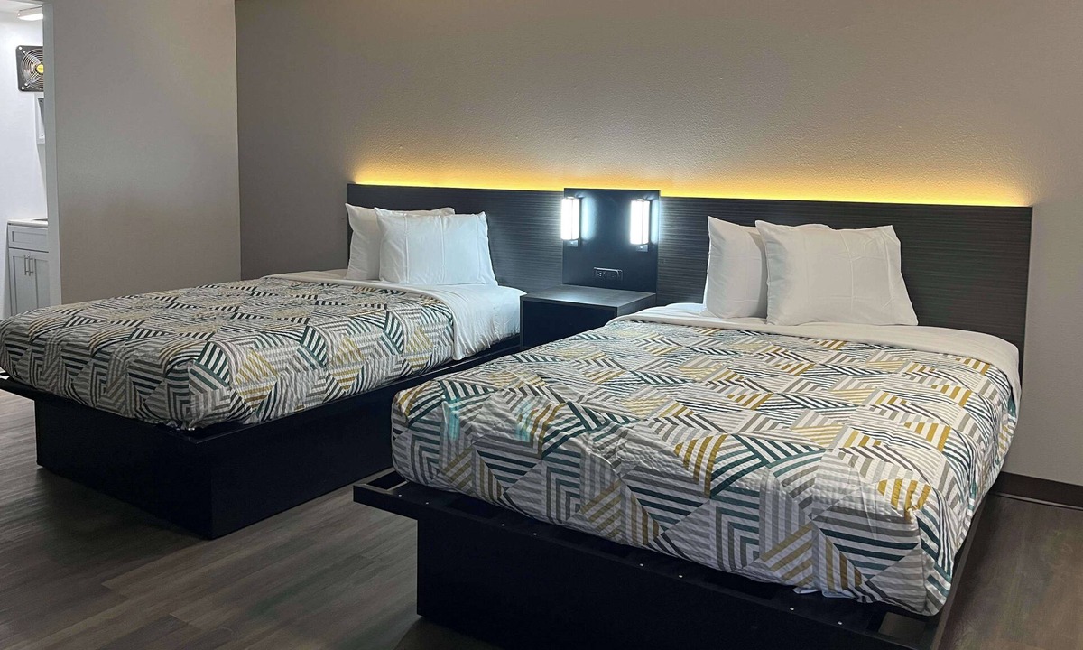 Artesia Hotel | Motel 6 Artesia, NM