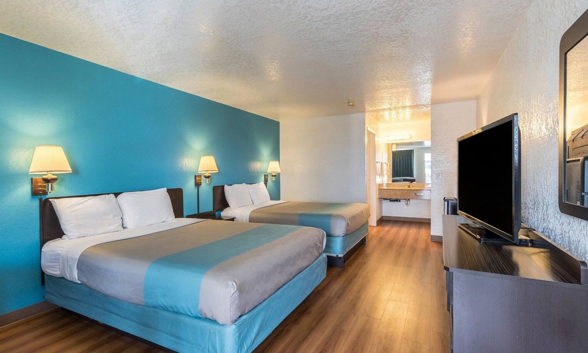 Astoria Hotel | Motel 6 Astoria, OR