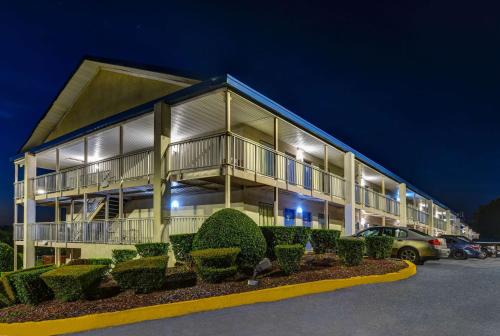 Chamblee Hotel | Motel 6-Atlanta, GA