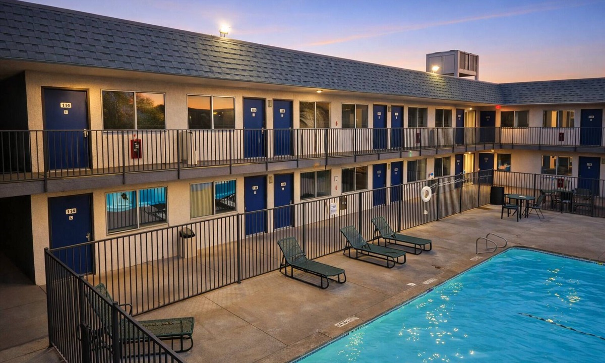 Blythe Hotel | Motel 6 Blythe, CA