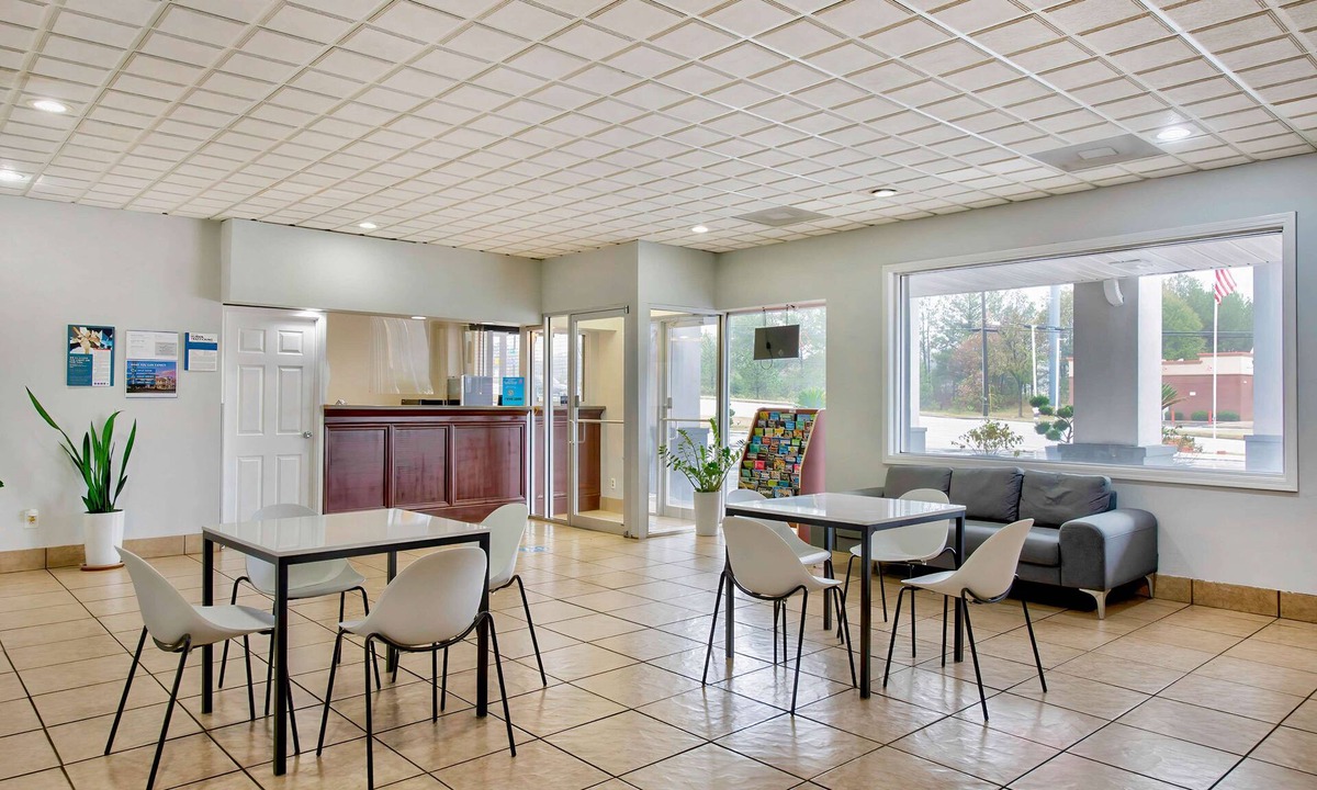 Byron Hotel | Motel 6 Byron, GA