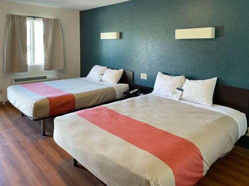 Cameron Hotel | Motel 6 Cameron MO