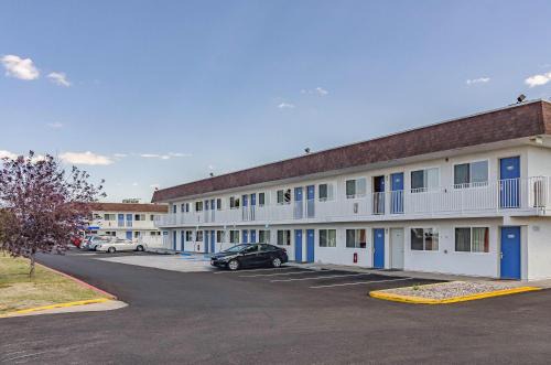 Cheyenne Hotel | Motel 6 Cheyenne, WY