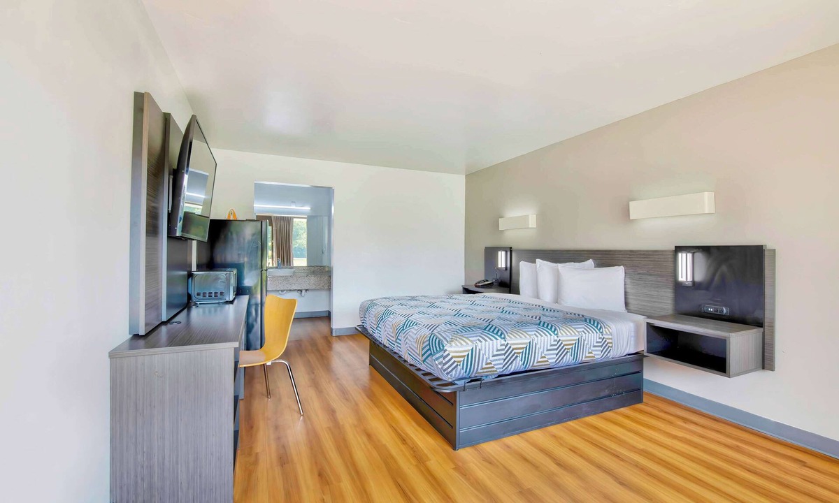 Conyers Hotel | Motel 6 Conyers, GA