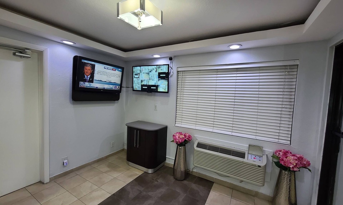 Dayton Hotel | Motel 6 Dayton, OH