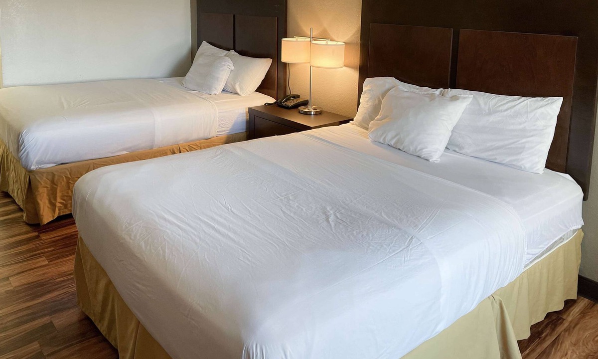 Fancy Gap Hotel | Motel 6 Fancy Gap, VA
