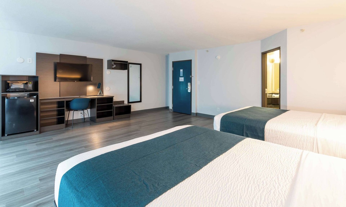 Fort Lupton Hotel | Motel 6 Fort Lupton, CO
