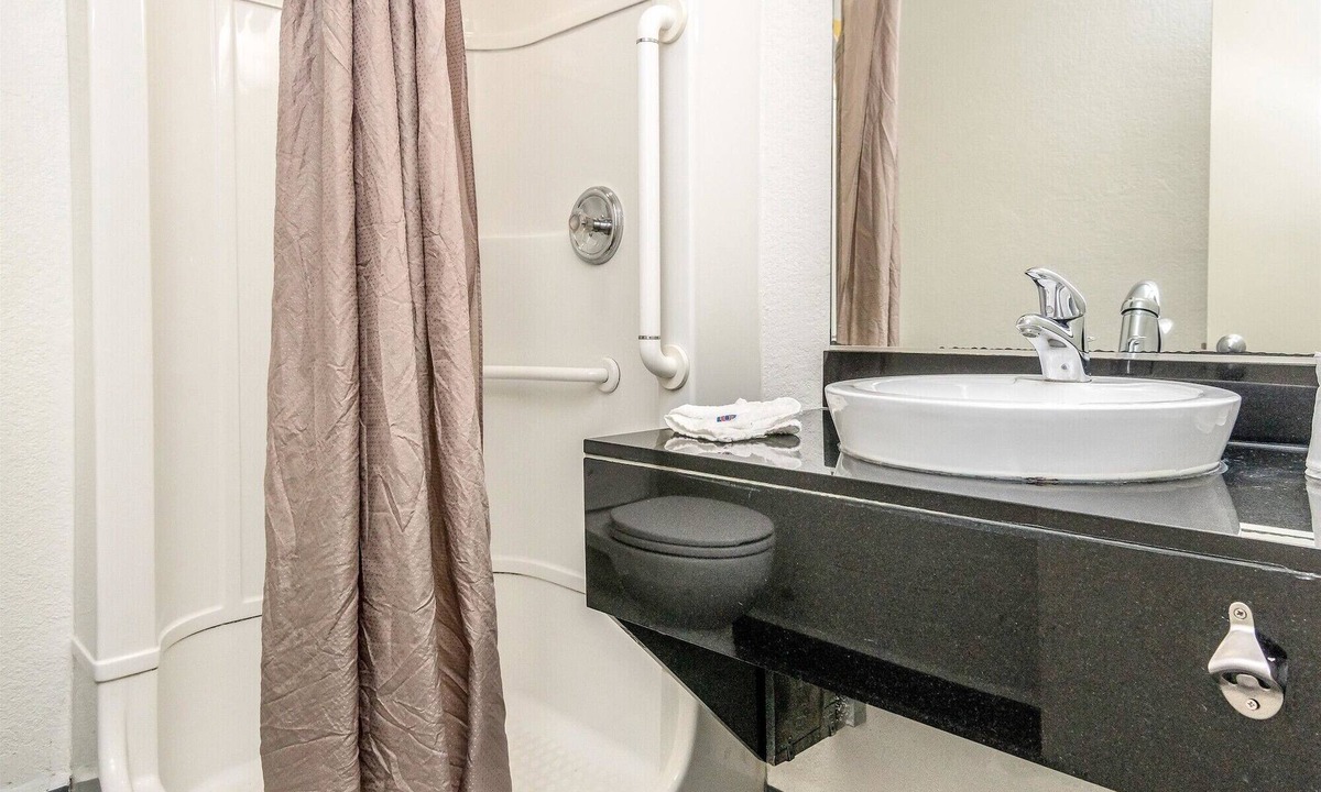 Fort Worth Hotel | Motel 6 Fort Worth, TX - North