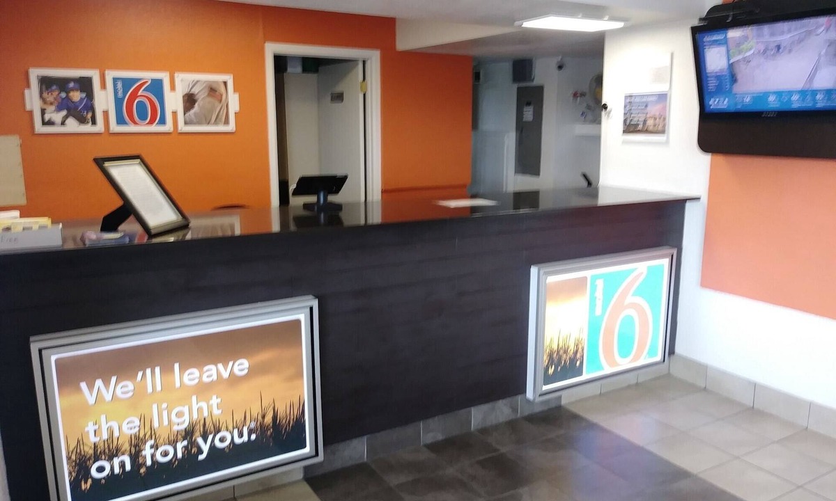 Goodland Hotel | Motel 6 Goodland, KS