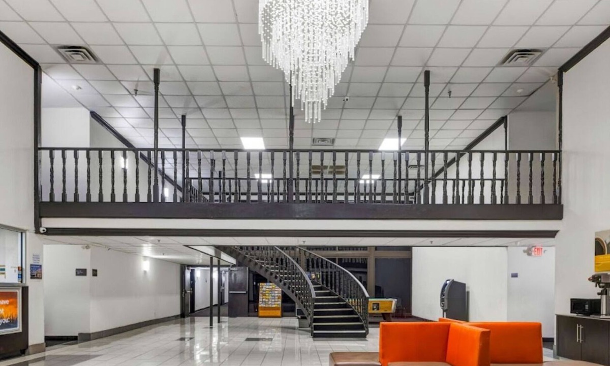 Lawrence Hotel | Motel 6 Indianapolis, IN