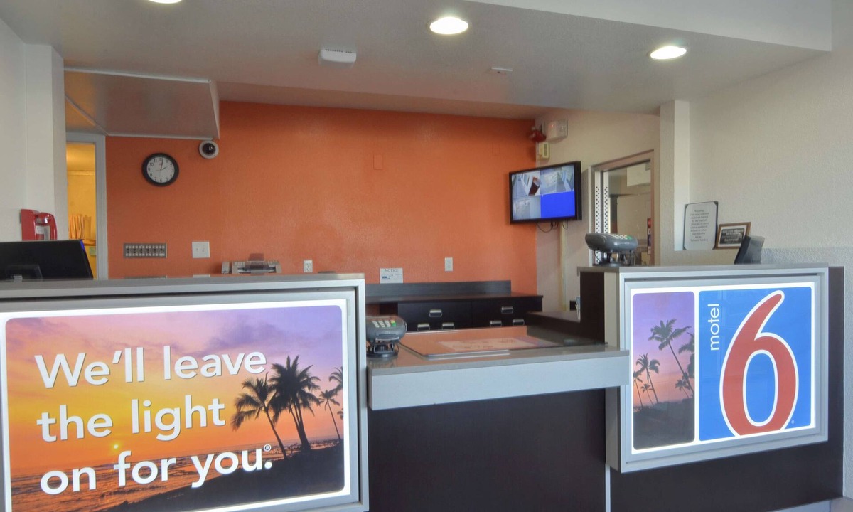 Indio Hotel | Motel 6 Indio, CA - Palm Springs