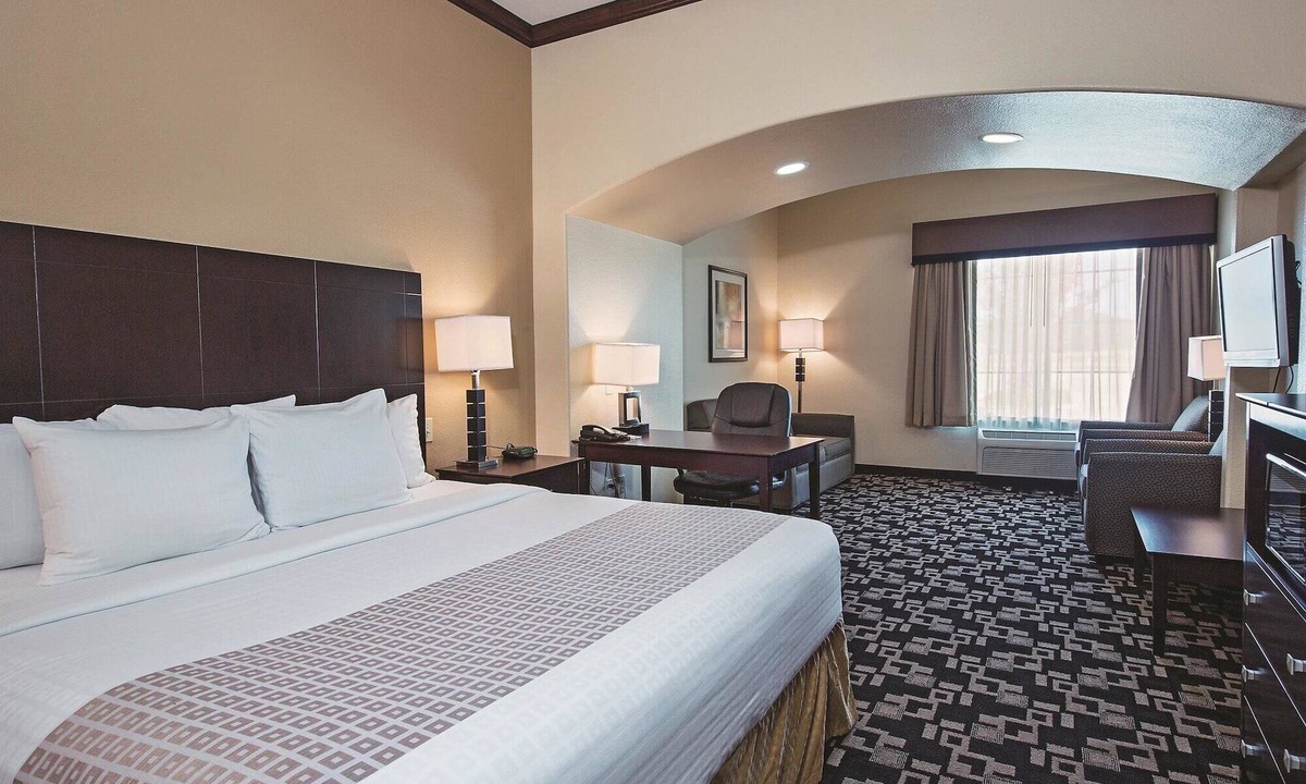 Joshua Hotel | Motel 6 Joshua, TX