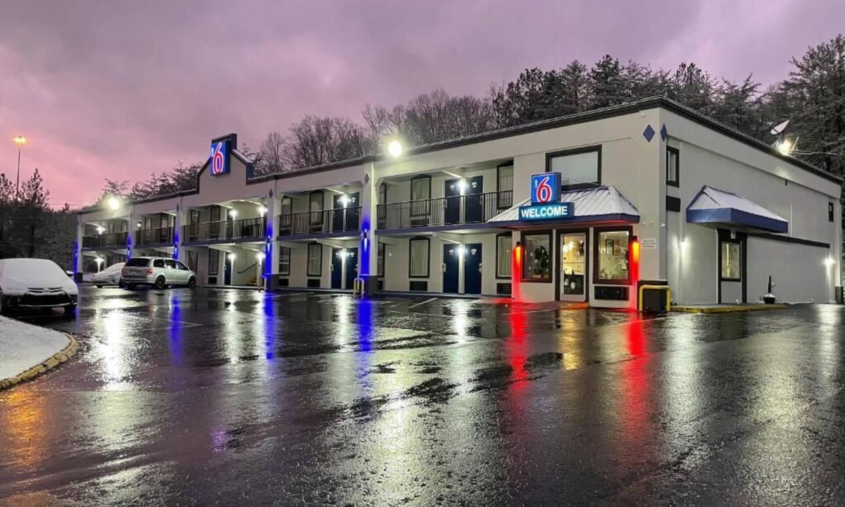Kingston Hotel | Motel 6 Kingston, TN