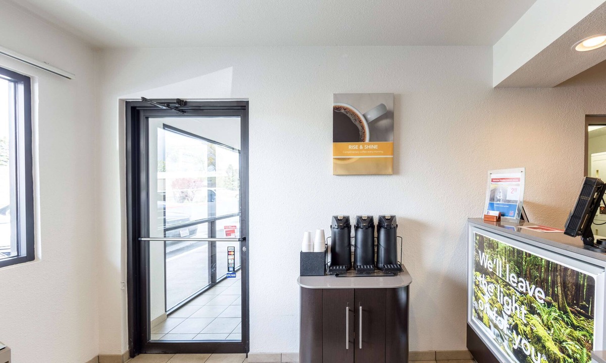 Klamath Falls Hotel | Motel 6 Klamath Falls, OR