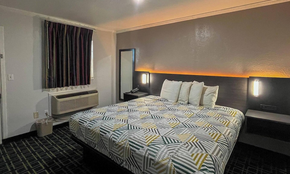 Lamesa Hotel | Motel 6 - Lamesa, Tx
