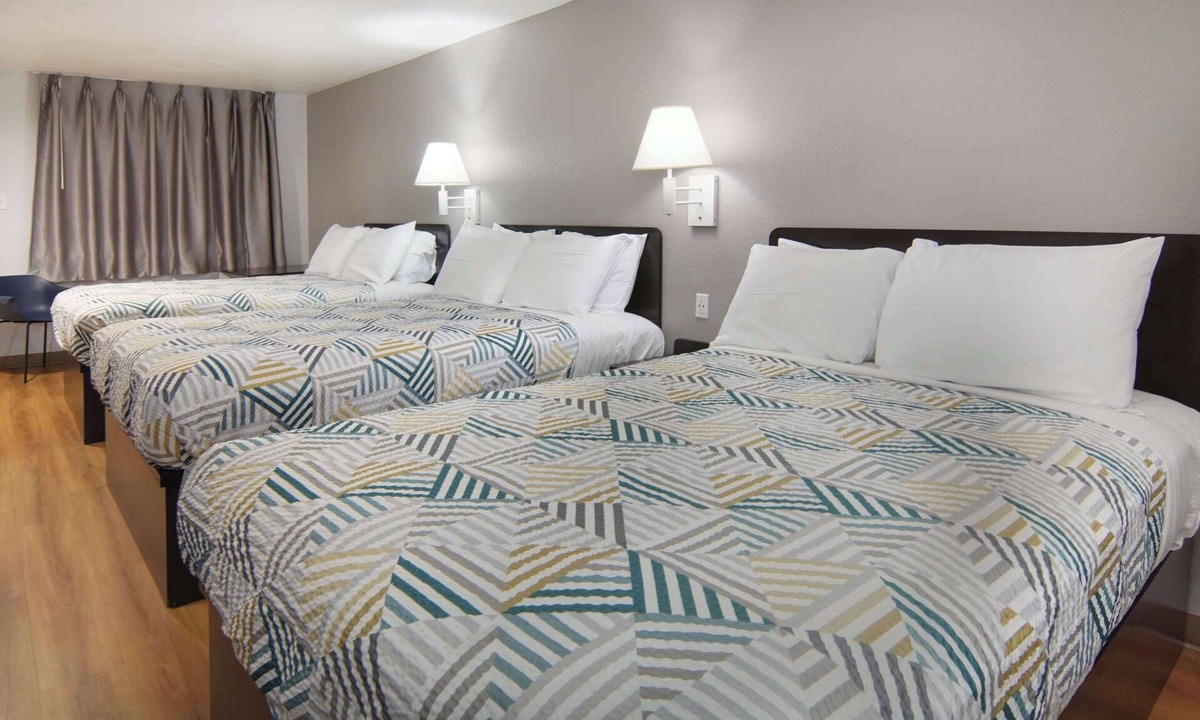 Lancaster Hotel | Motel 6 Lancaster, TX - DeSoto - Lancaster