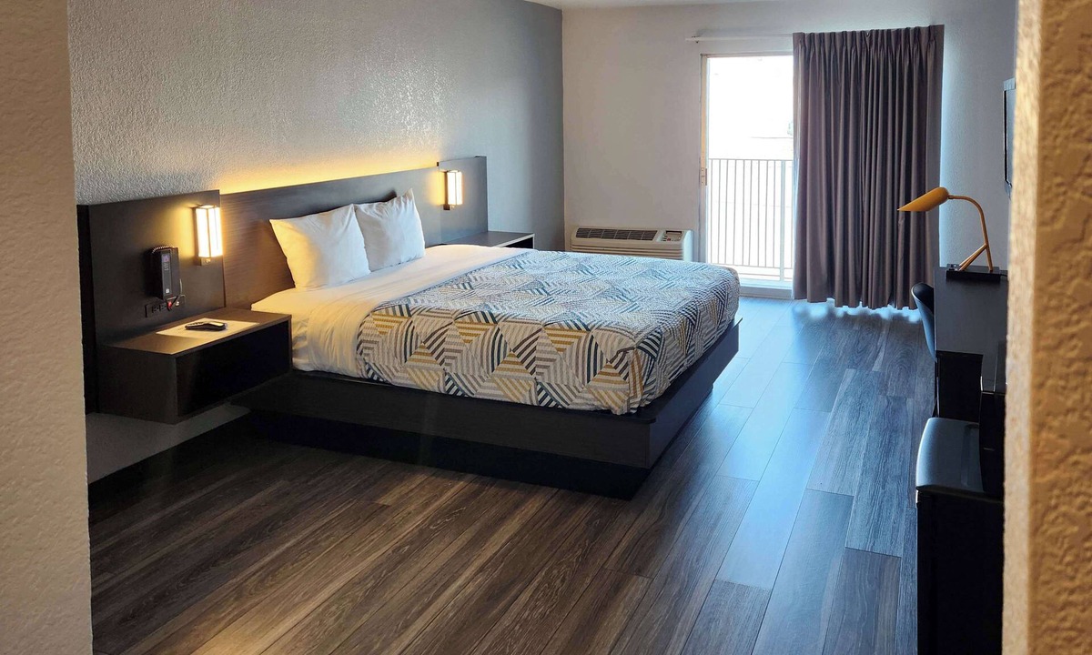 Highlands Hotel | Motel 6 Lincoln, NE - Airport