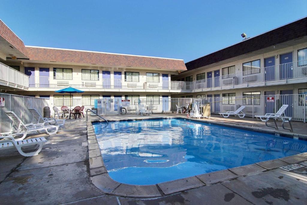 Lubbock Hotel | Motel 6-Lubbock, TX