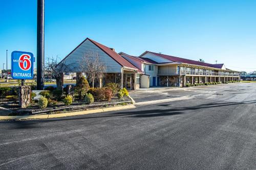 Manchester Hotel | Motel 6 Manchester TN