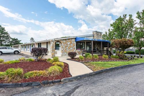 Mansfield Hotel | Motel 6-Mansfield, OH