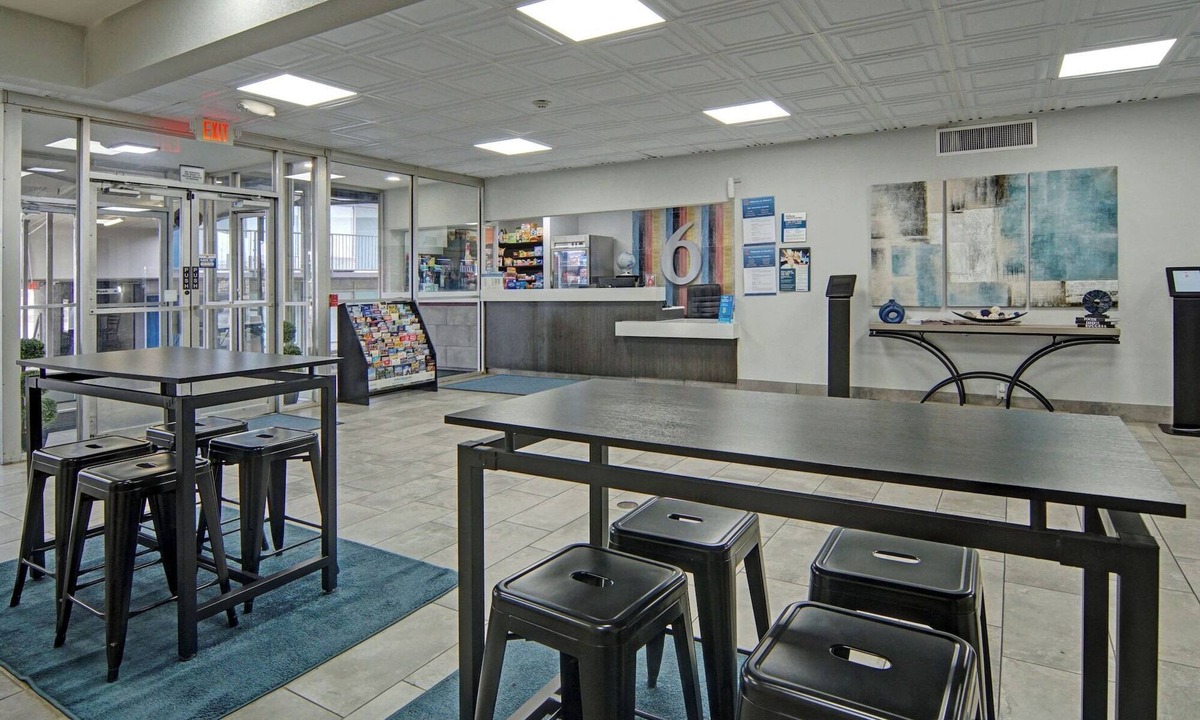 Mesquite Hotel | Motel 6 Mesquite, TX – Town East