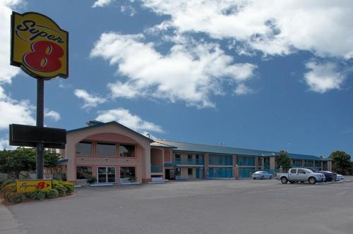 Florida Panhandle Hotel | Motel 6 Pensacola, FL - NAS