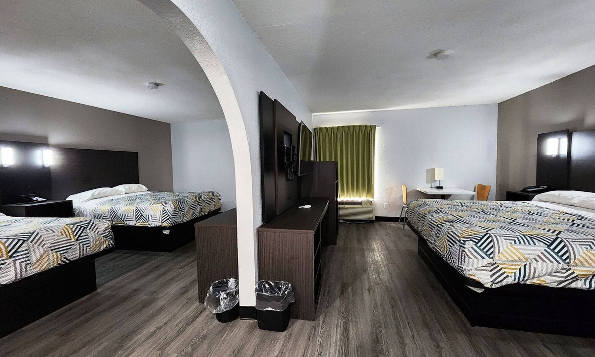 Pine Bluff Hotel | Motel 6 Pine Bluff, AR