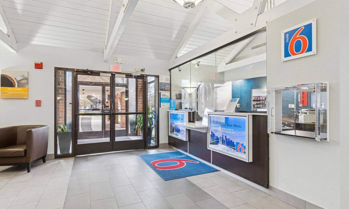 Piscataway Hotel | Motel 6 Piscataway, NJ