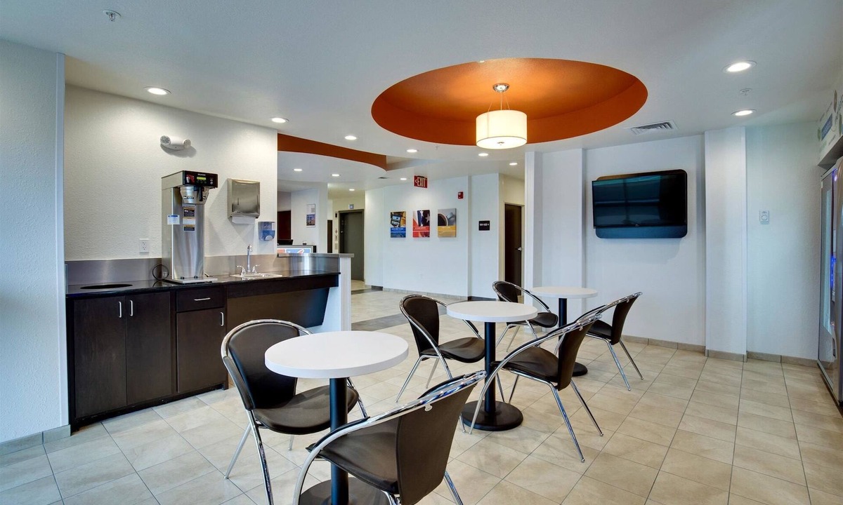 Poplar Bluff Hotel | Motel 6 Poplar Bluff, MO