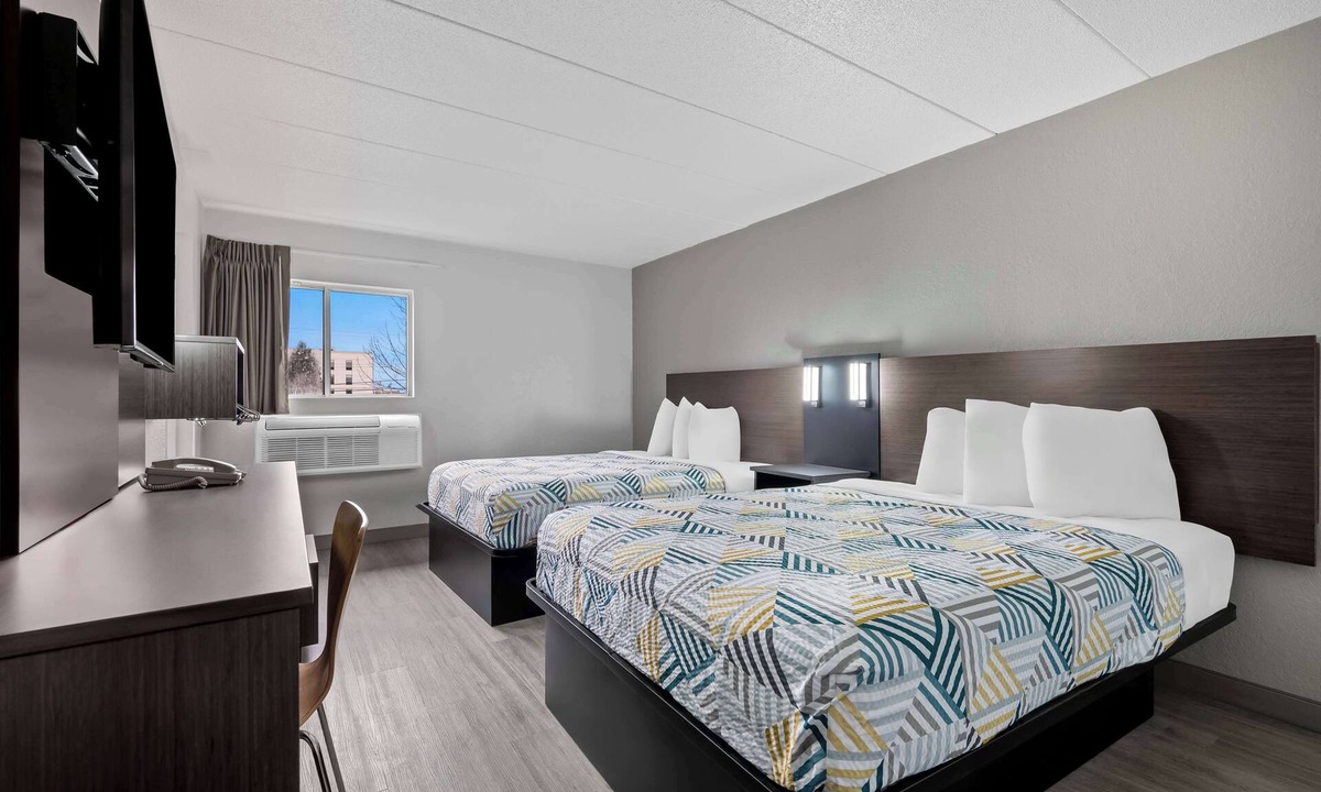 Nasons Corner Hotel | Motel 6 Portland, ME