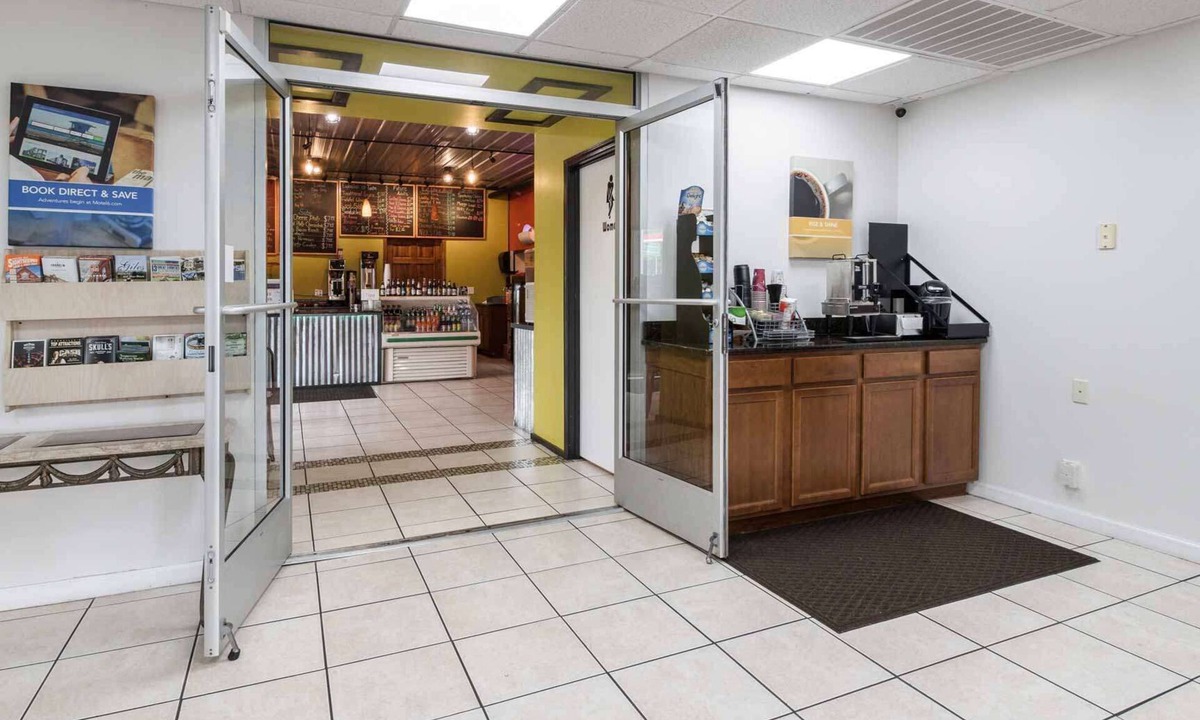 Pulaski Hotel | Motel 6 Pulaski, TN