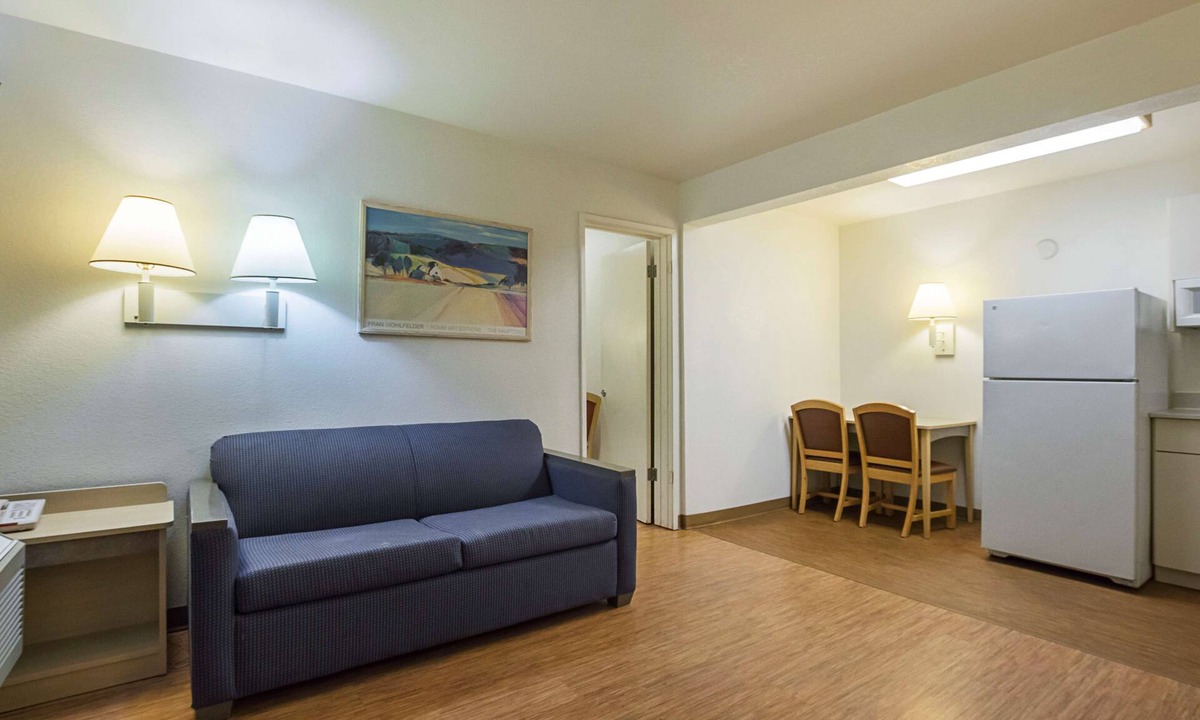 Rochester Hotel | Motel 6 Rochester, MN