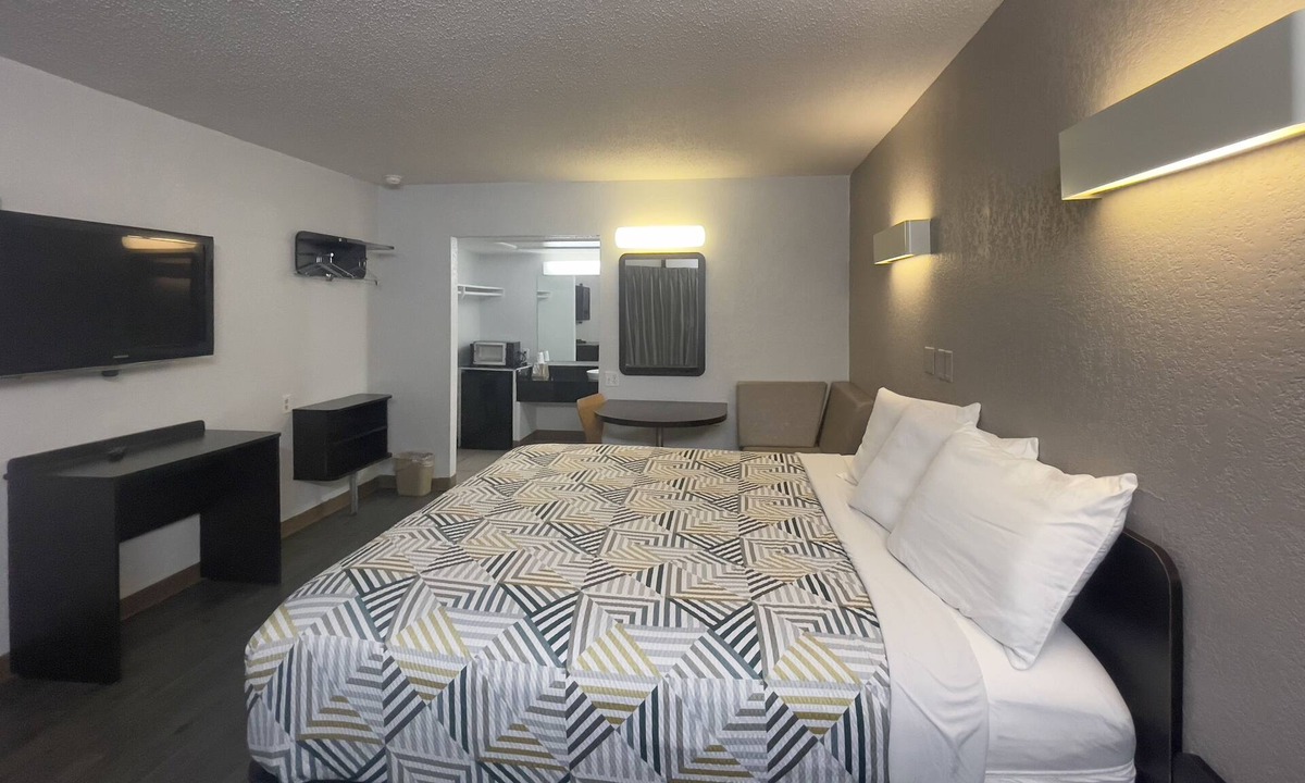 Sallisaw Hotel | Motel 6 Sallisaw, OK