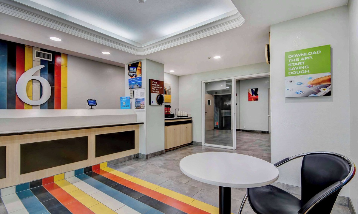 San Antonio Hotel | Motel 6 San Antonio, TX - Sea World North