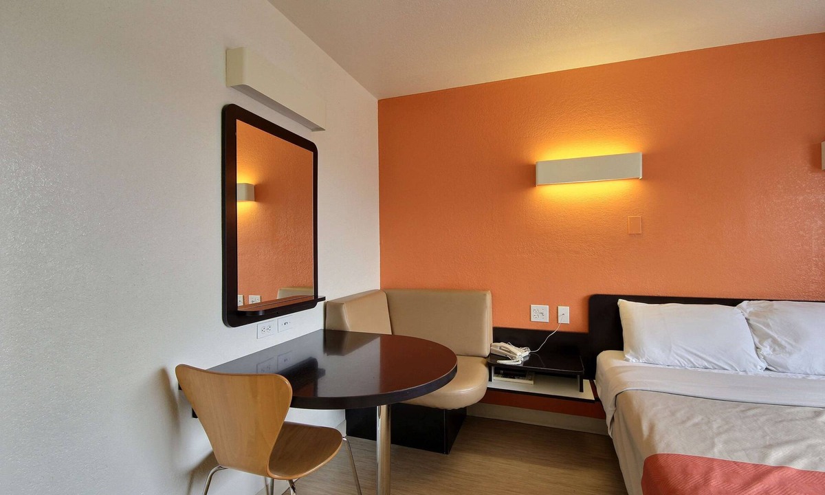 San Marcos Hotel | Motel 6 San Marcos, TX