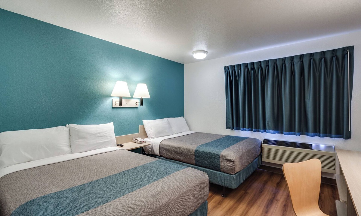 West Spokane Hotel | Motel 6 Spokane, WA - West