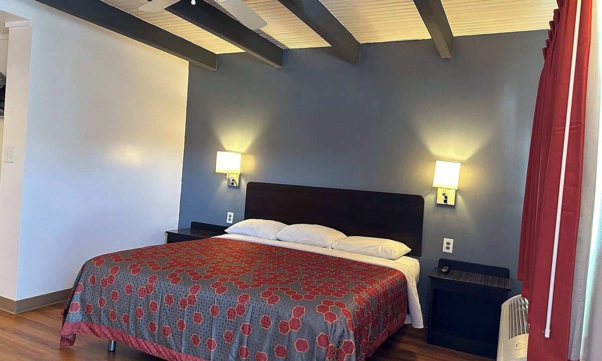 Sullivan Hotel | Motel 6 Sullivan, MO