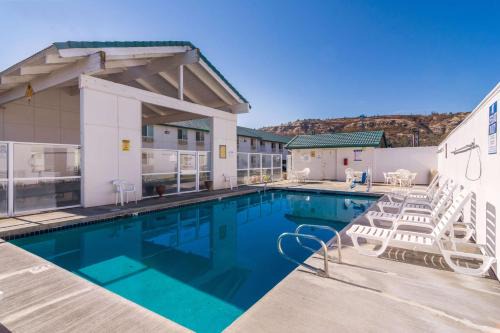 The Dalles Hotel | Motel 6-The Dalles, OR