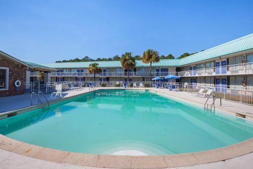 Tifton Hotel | Motel 6-Tifton, GA