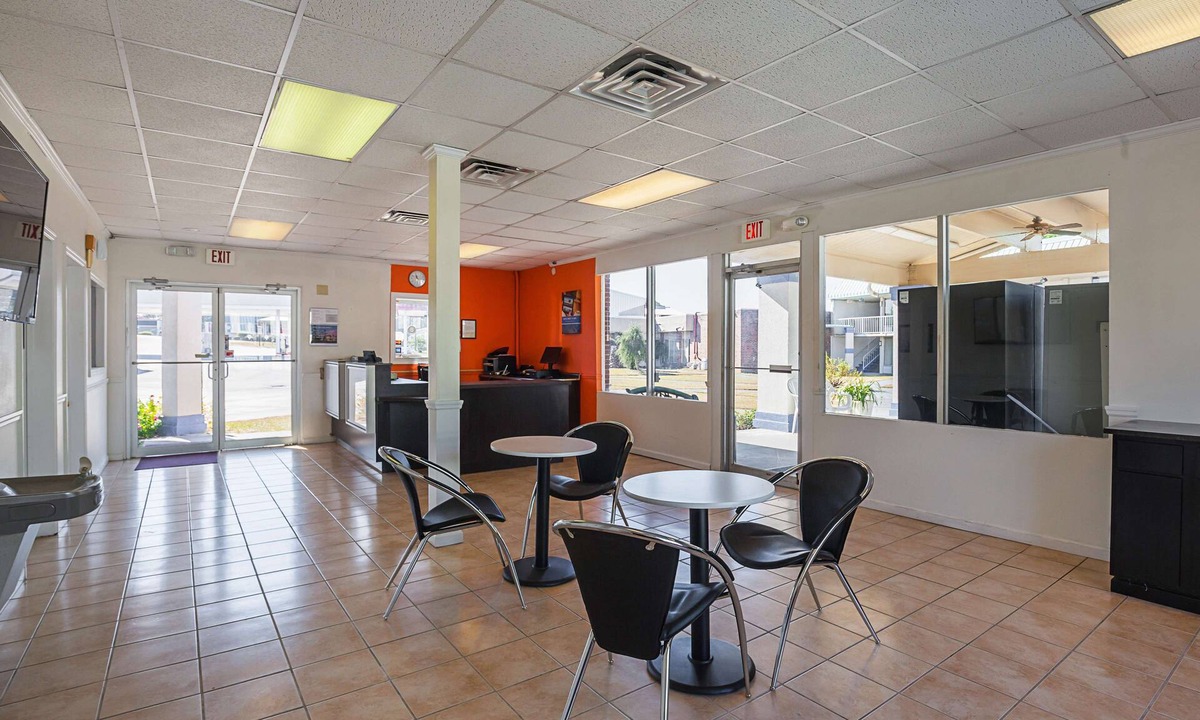 Tifton Hotel | Motel 6 Tifton, GA