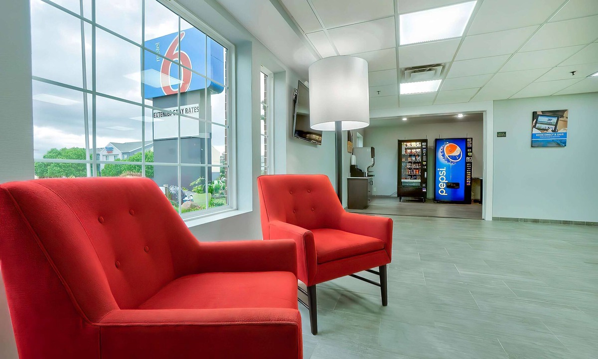 Tulsa Hotel | Motel 6 Tulsa, OK - CENTRAL
