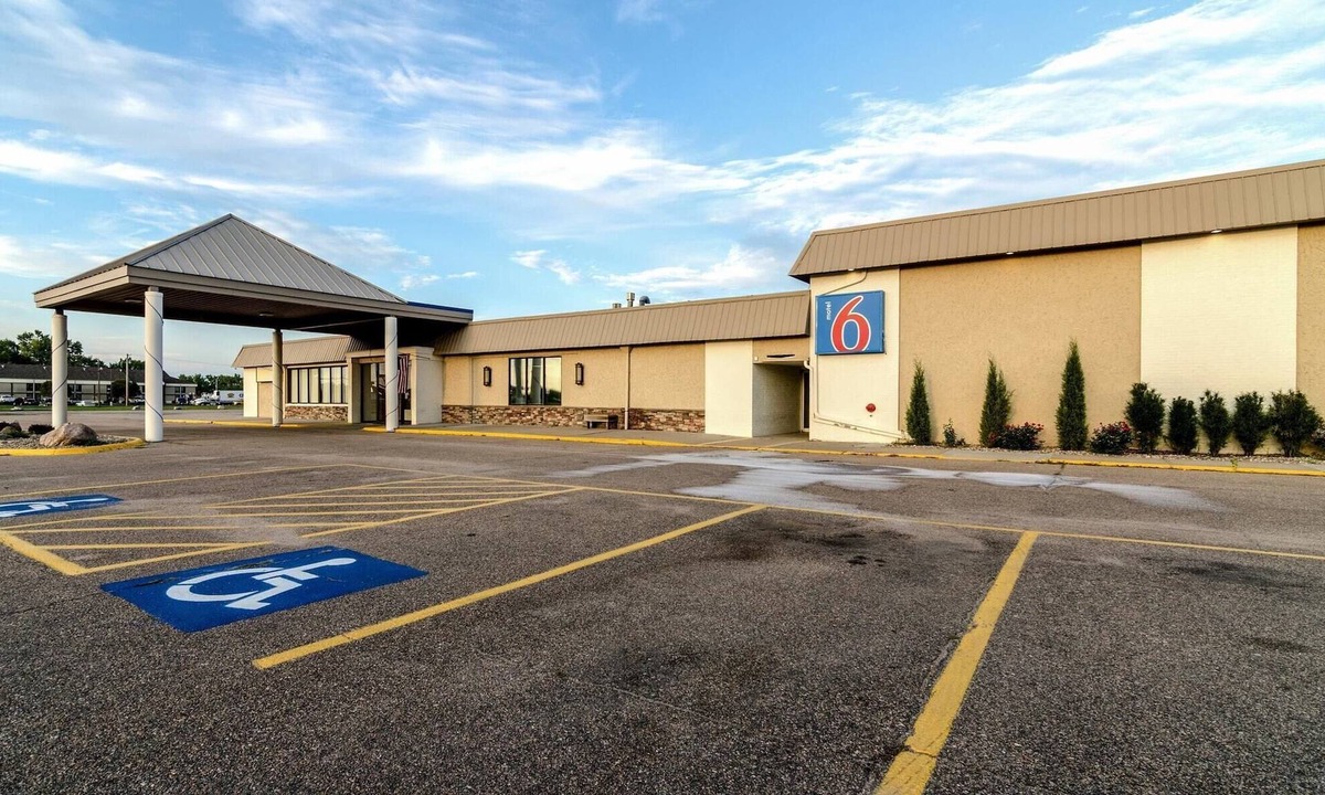 York Hotel | Motel 6 York, NE