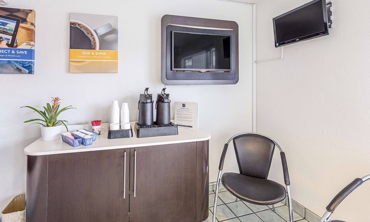 Yreka Hotel | Motel 6 Yreka, CA