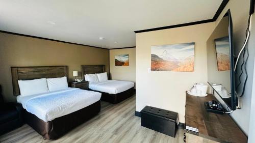 Beresford Hotel | Motel 7 Inn & Suites