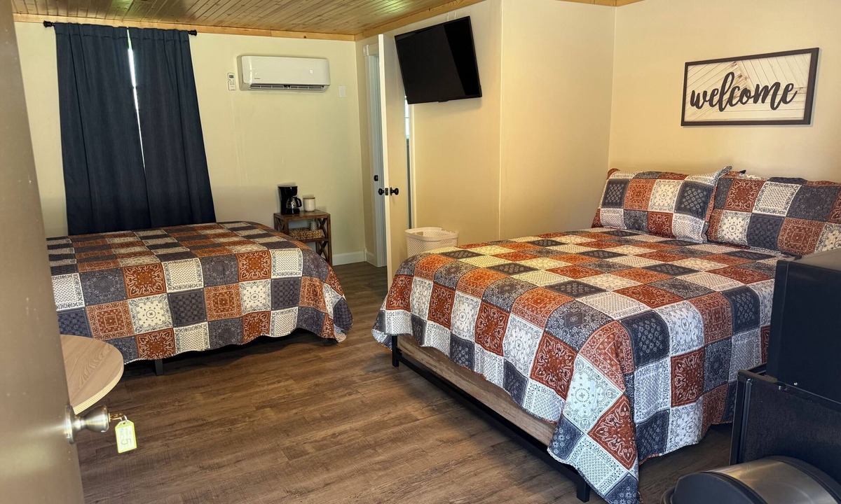 Gilbertsville Hotel | Motel at Ky Lake.