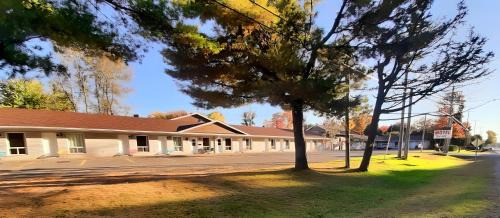Saint-Charles-Borromee Hotel | Motel Bonsoir